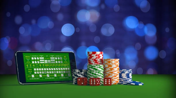 Live roulette wheel at racik with betting layout and dealer