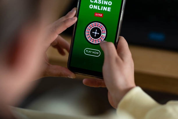 racik Dream Catcher wheel interface showing multiplier segments and live dealer
